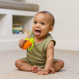 Infantino Lil' Nibbles, Beißring aus strukturiertem Silikon, BPA-freies Baby-Beißspielzeug, weich, leicht zu halten, sensorische Stimulation für Kleinkinder, Karotte