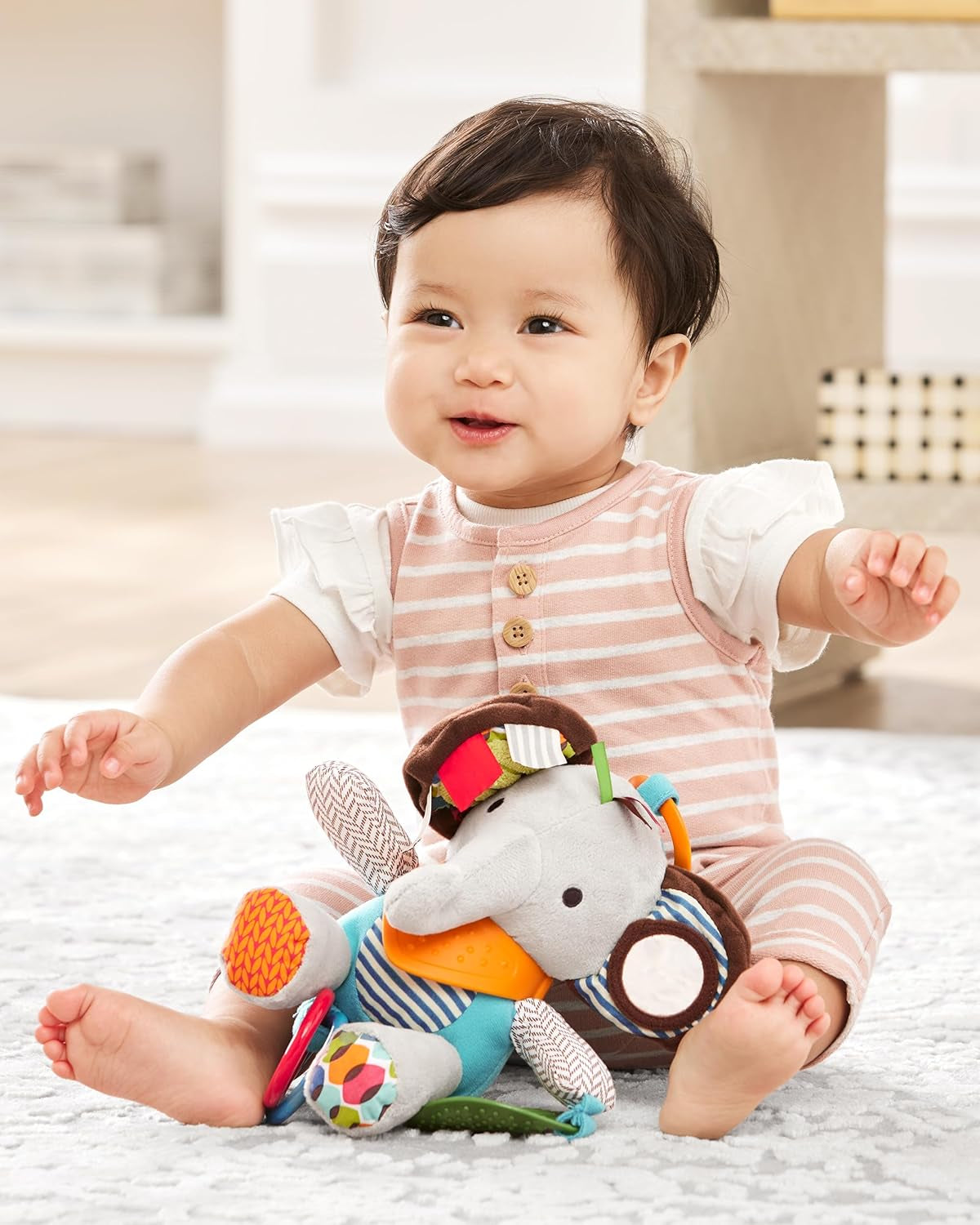 Skip Hop Bandana Buddies Aktivitätsspielzeug, Plüschtier für Babys und Kinder, mehrfarbig, Elefant Babyspielzeug Naty Shop