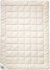 Billerbeck E45 Bambusdecke – Sommerdecke – 135 x 200 cm – Baumwolldecke, kühlende Steppdecke – mit Bambusfüllung, leichter Sommer (Sl) Steppdecken und Steppdecken Naty Shop Medium (M) 155 x 220 cm