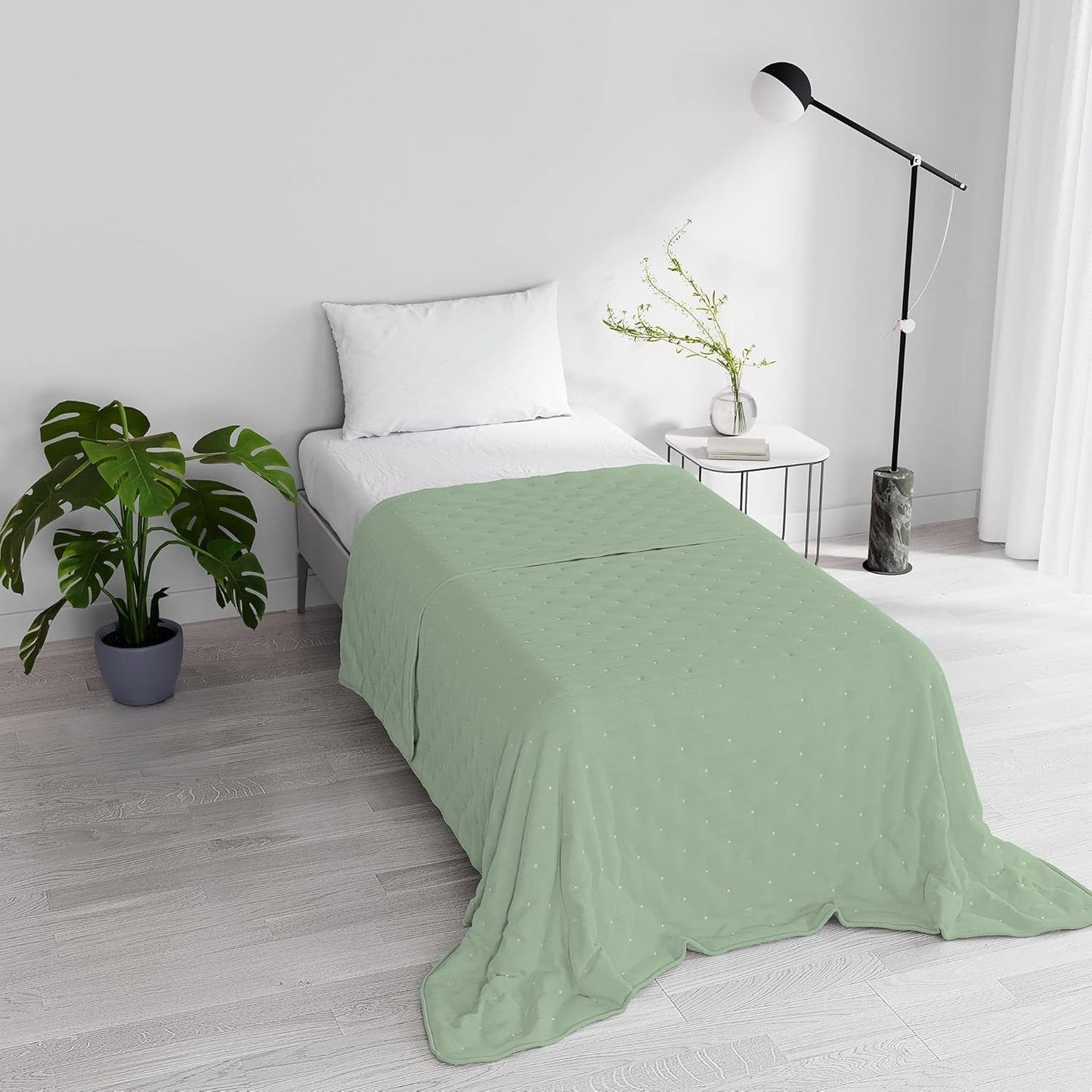 Elegante Sommerdecke, gesteppt, grün, 170 x 250 cm. Steppdecken und Steppdecken Naty Shop Verdino 170 x 250 cm