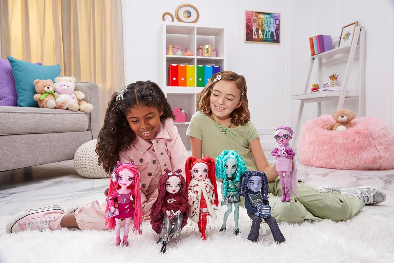 Rainbow High Shadow High Serie 3 – Berrie Skies – Grüne Modepuppe – Modisches Outfit und über 10 farbenfrohe Spielaccessoires – Ideal für 4–12-Jährige und Sammler