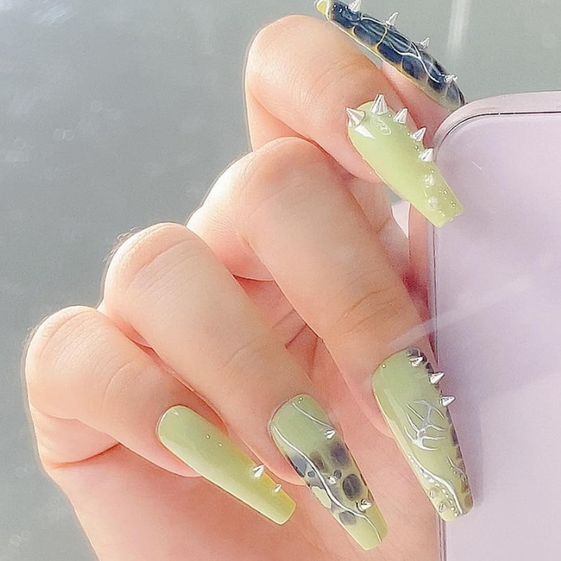 Mini Metall Nieten Punk Nail Charms Gold Silber Strasssteine ​​​​Nägel Charm Kegel Spikes Nagelschmuck Glitzersteine ​​​​Nail Art Studs Nagel Steine ​​​​Legierung Nagelanhänger Rhinestones Nageldesign Zubehör