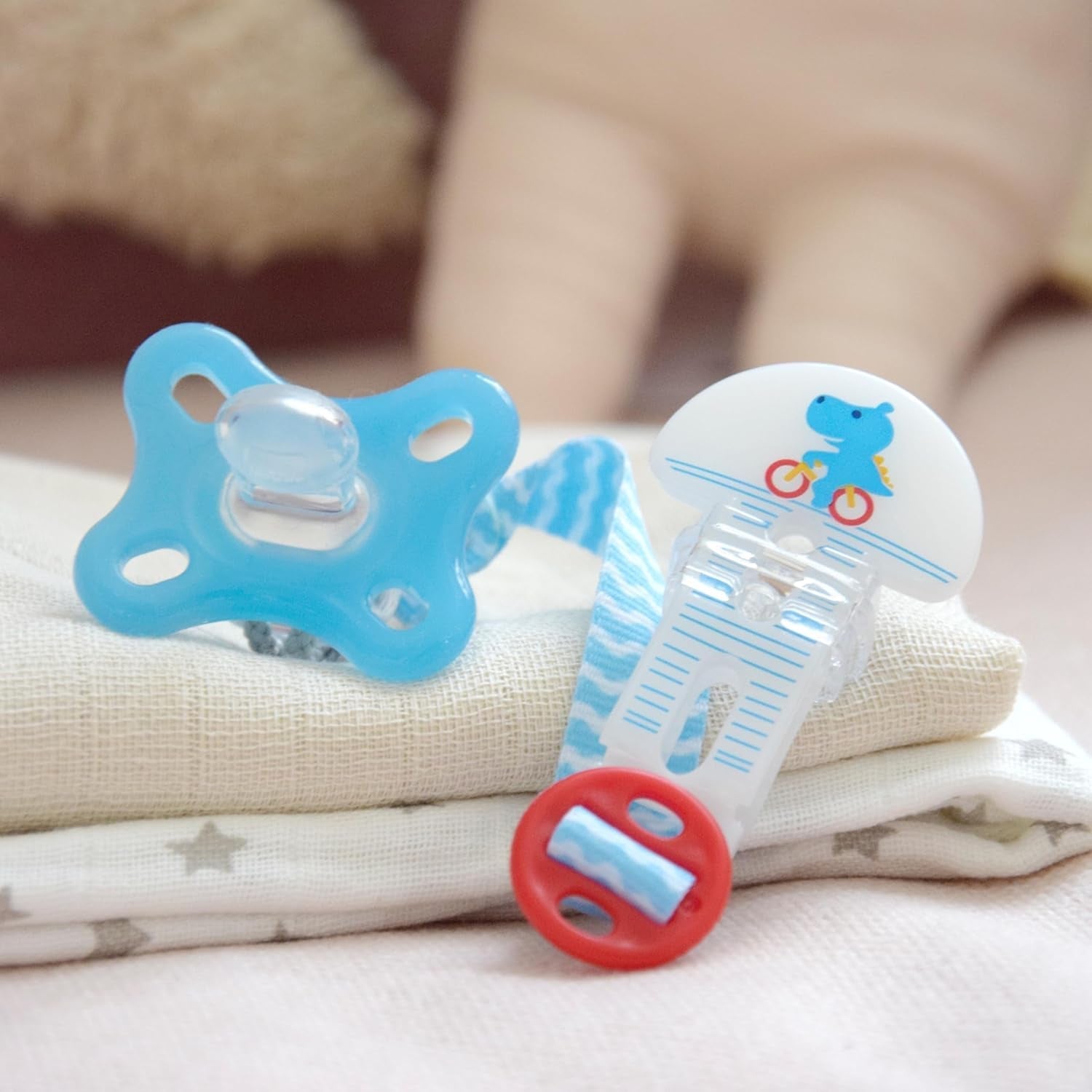 MOM Clip It! & Cover, Kette mit Schnullerhülle, neutral