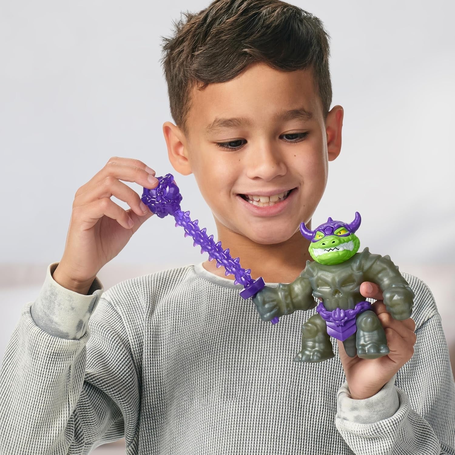 Heroes of Goo Jit Zu Stretch Strikers Deluxe Hero Pack Rock Jaw Dehnbare Actionfigur mit über 20 coolen Kampfausrüstungs-Actionfiguren Naty Shop