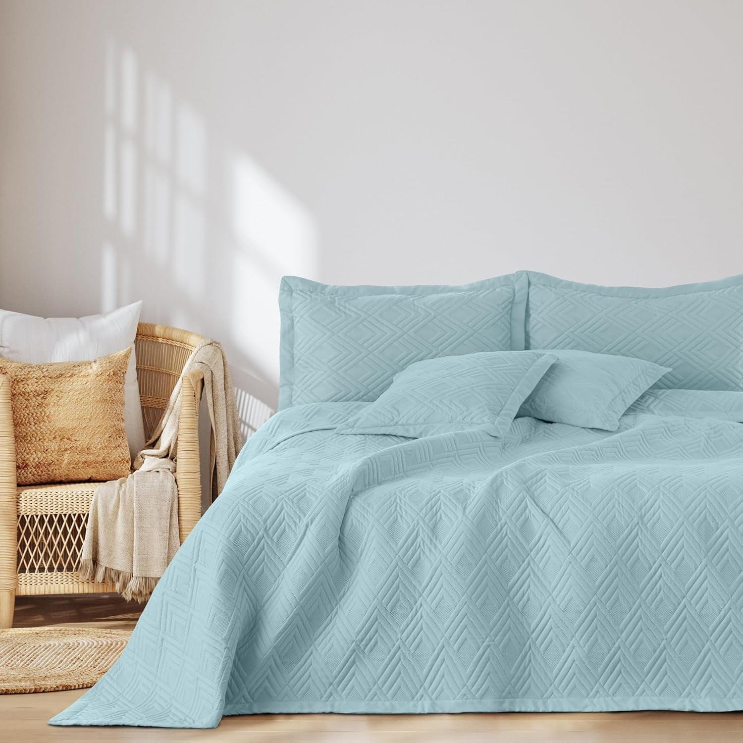 Ameliahome Tagesdecke 170 x 210 cm. Zweiseitige Tagesdecke, Ultraschall-Steppung, Polyester, Ophelia, dunkelgrün. Betten und Decken. Besuchen Sie den AmeliaHome-Store Ophelia hellblau, 170 x 270 cm