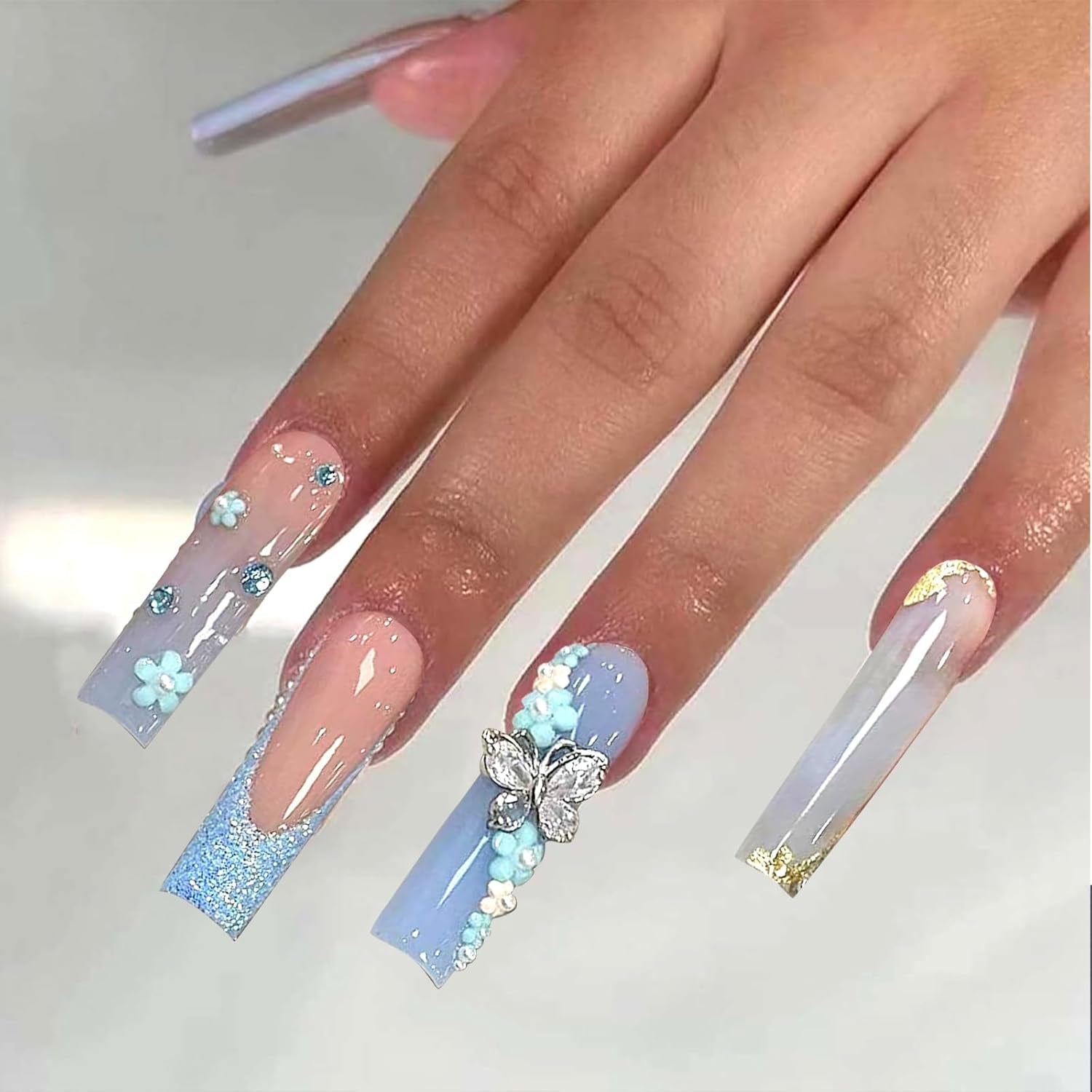 24 Stück Schmetterlingsblaue künstliche Nägel, quadratisch, zum Aufdrücken, französische lange, glitzernde, glitzernde Strass-Falschnagelspitzen