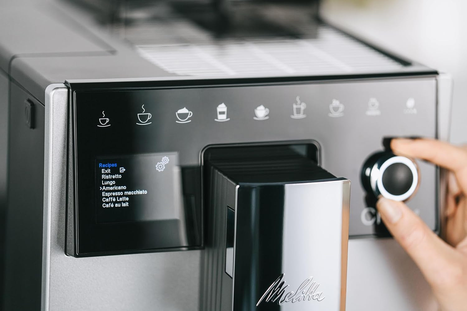 Melitta CI Touch – Espressovollautomat mit Milchsystem, Espressomaschine mit integrierter Kaffeemühle und Milchaufschäumer, z.B. für Espresso oder Cappuccino, silber