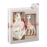 Sophie die Giraffe Geburtstagsgeschenkset Sophiesticated Rassel Pouet 00012 Jucarii Bebe Naty Shop einfarbig Sophie La Girafe Baby-Beißspielzeug und Plüsch-Geschenkset