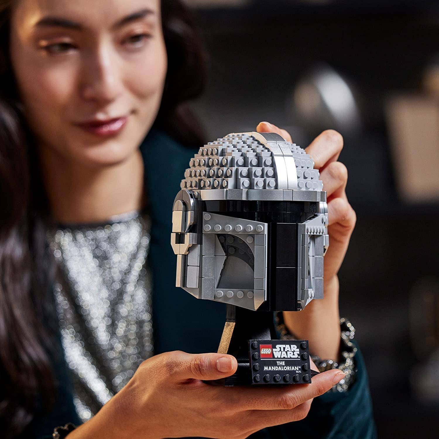 LEGO Star Wars Mandalorianer-Helmmodell, Raumdekorationskollektion und ein wunderbares Geschenk für Erwachsene, Bausatz, Männer, Frauen, Mutter, Vater, Sammlungsgeschenkidee 75328 Bausätze Besuchen Sie den LEGO-Store