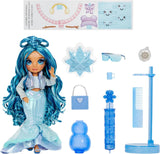 Rainbow High Winter Wonderland – Skyler (blau) – 28 cm große versteckte magische wasserspeichernde Schnee-Modepuppe mit Schneemann-Set, geeignet für Kinder im Alter von 4–12 Jahren und Sammler, Naty Shop Dolls
