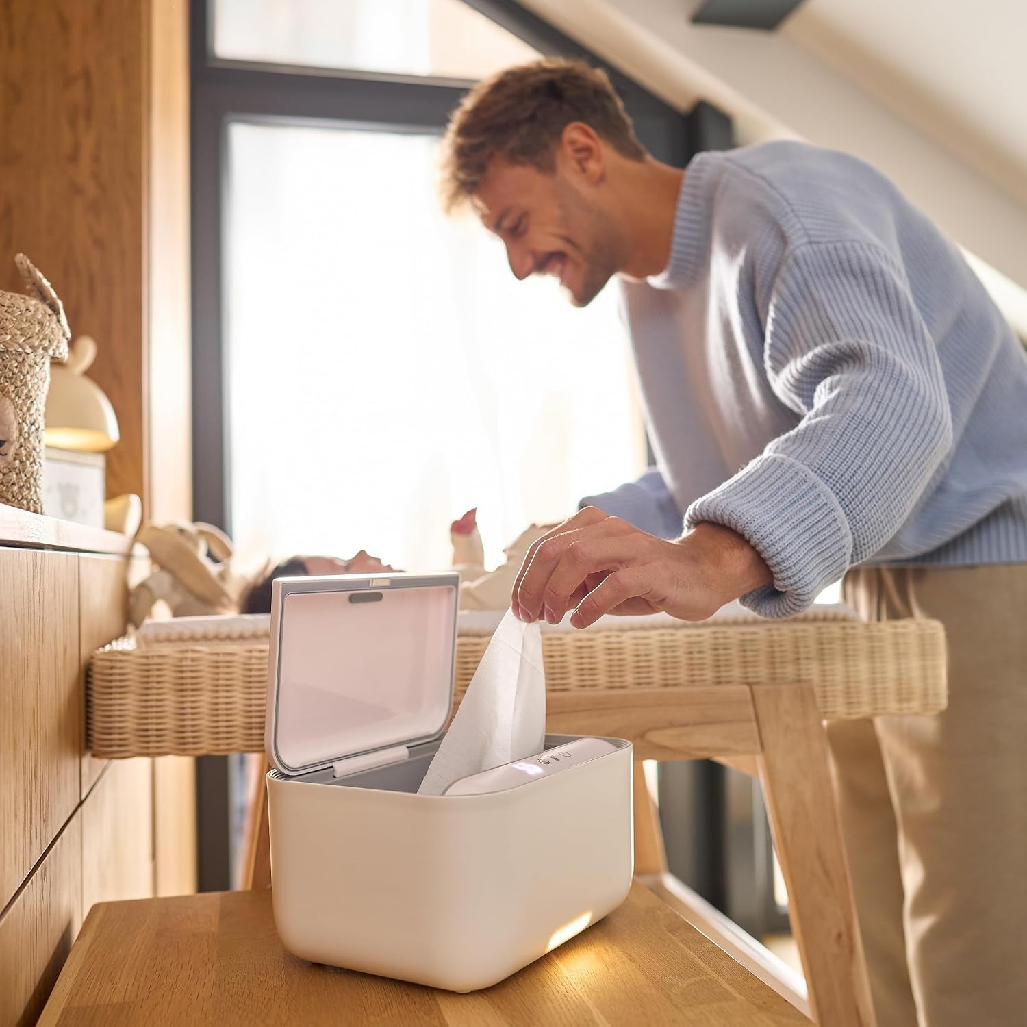 Lionelo BABYBLISS 20W Wärmer für Feuchttücher und kleine Handtücher, 20W für Babys, integriertes Nachtlicht, 3 Heizstufen, Touchpanel, hält die Tücher feucht