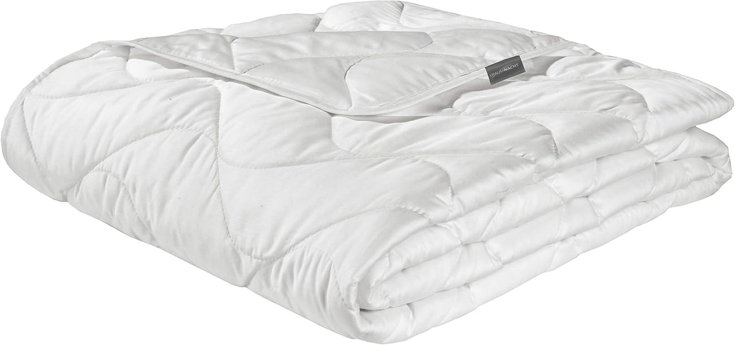 Traumnacht Exklusiv Leichte Sommerbettdecke aus 100% Wildseide, Öko-Tex zertifiziert, hergestellt in Deutschland, Füllgewicht: 550Gr, 135 x 200 cm Bettdecken und Steppdecken Naty Shop