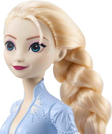 Mattel Disney-Prinzessin Elsa-Puppe, Eiskönigin-Puppe im Reiseanzug, gekämmte blonde Haare, Mobile, ausziehbarer Rock und Stiefel, Disney-Geschenke, Spielzeug für 3 Jahre, HLW48 Naty Shop-Puppen