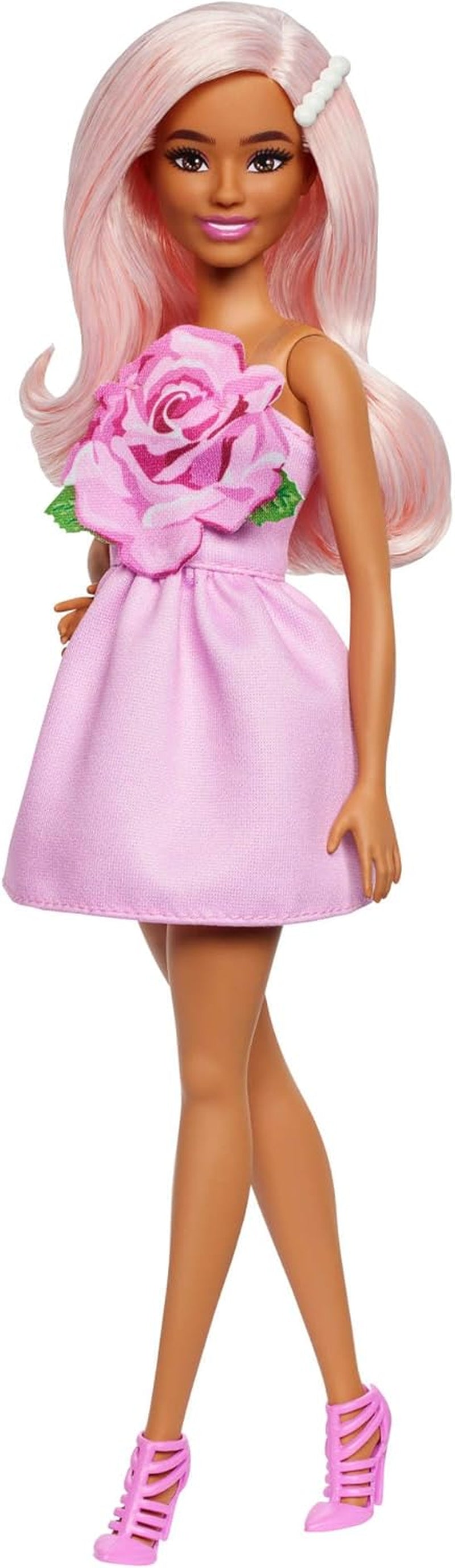 Barbie Fashionistas Puppe Nr. 238 mit pastellrosa Haaren, trägerlosem Kleid mit rosa Mieder, Perlenhaarspange und High Heels und Haarspangen, HYT94