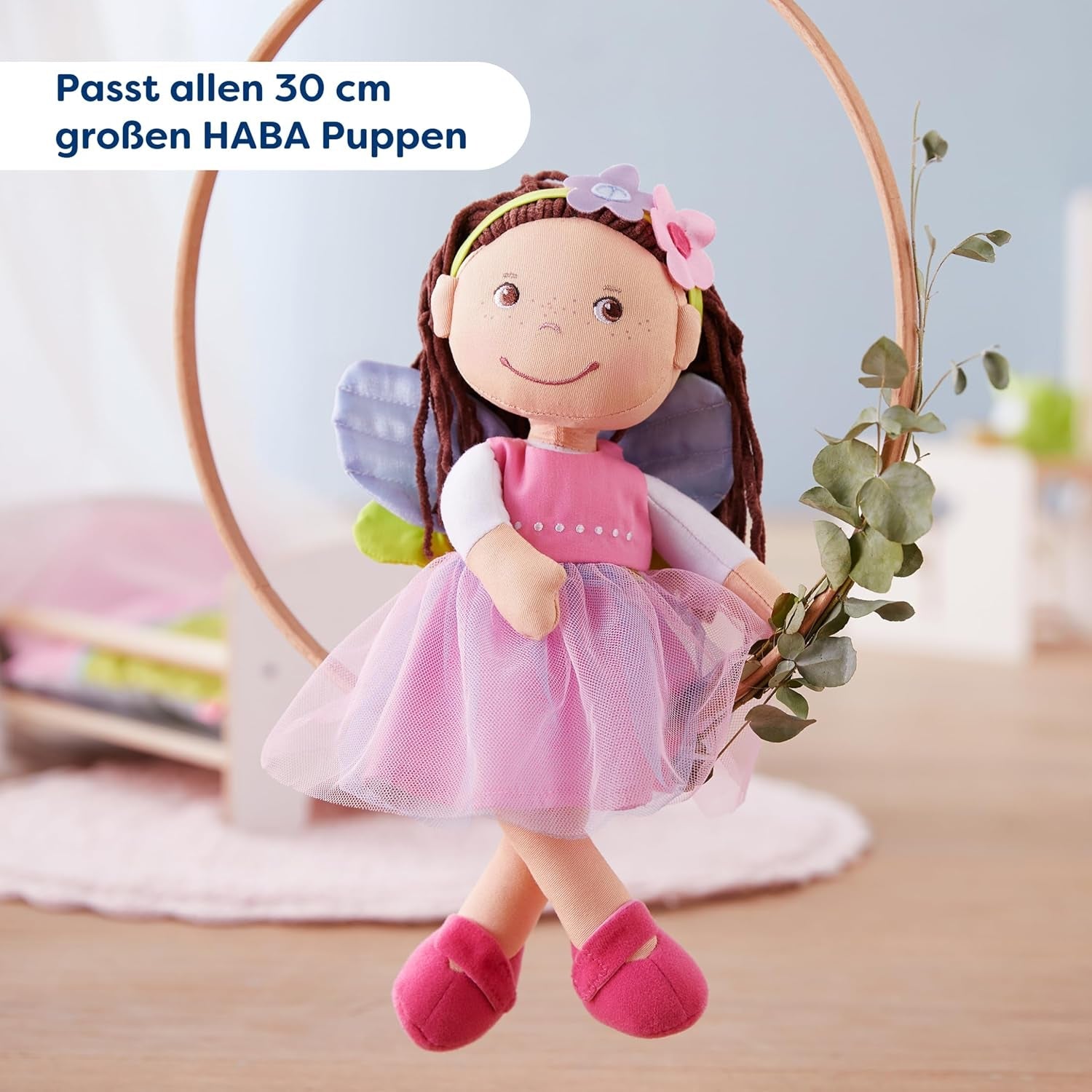 HABA Fairy Magic Puppenkleidung – 2-teiliges Set für Puppen ab 18 Monaten (30 cm) – Tüllkleid mit Flügeln, Blumen-Haarband im Lieferumfang enthalten – 1306243001
