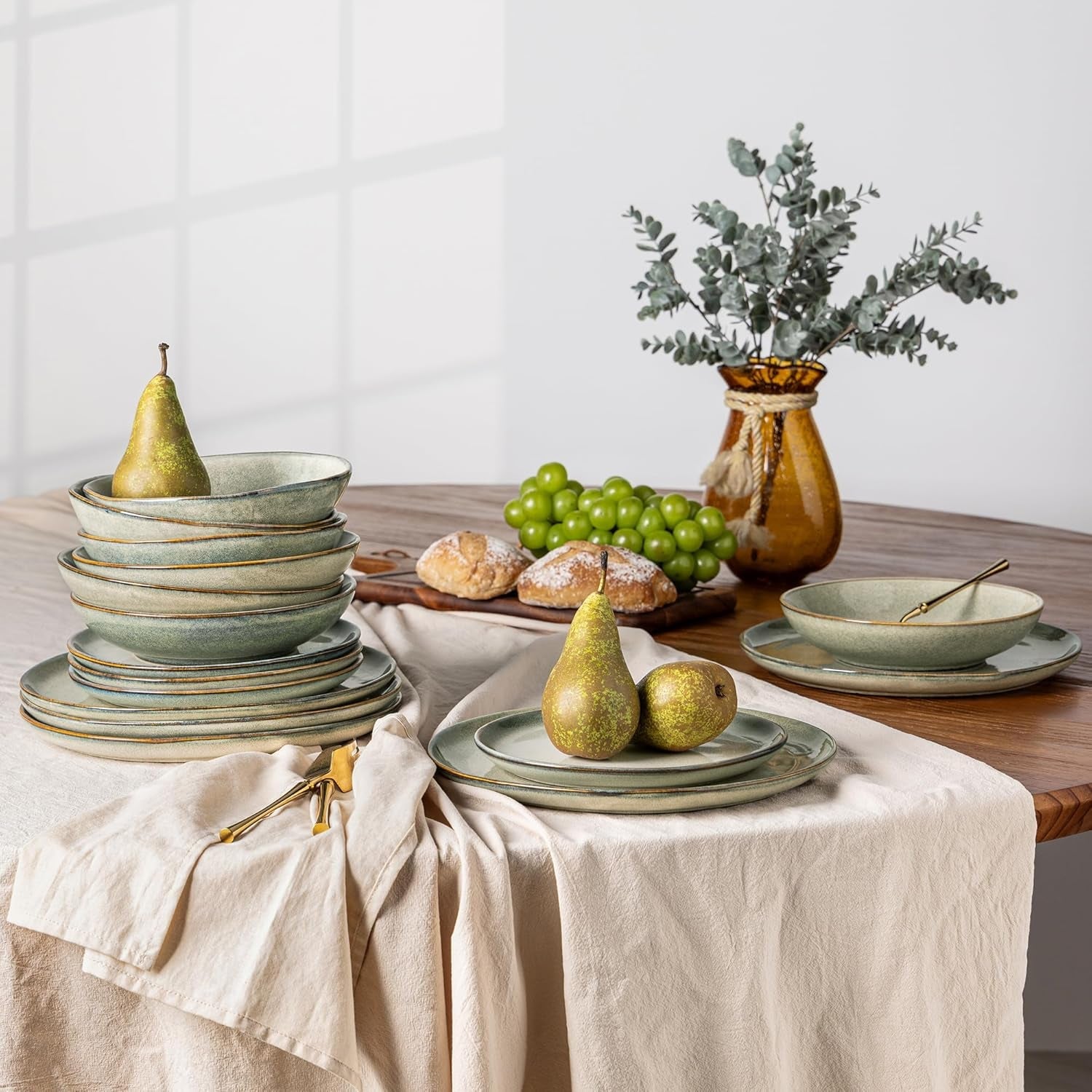 GBhome 6-Personen-Keramikgeschirr-Set, 24-teilig, mit reaktiver Glasur, handgefertigt, mikrowellen- und spülmaschinenfest, Schüssel- und Teller-Set, Desret Sage GDW007GY-24P-EU