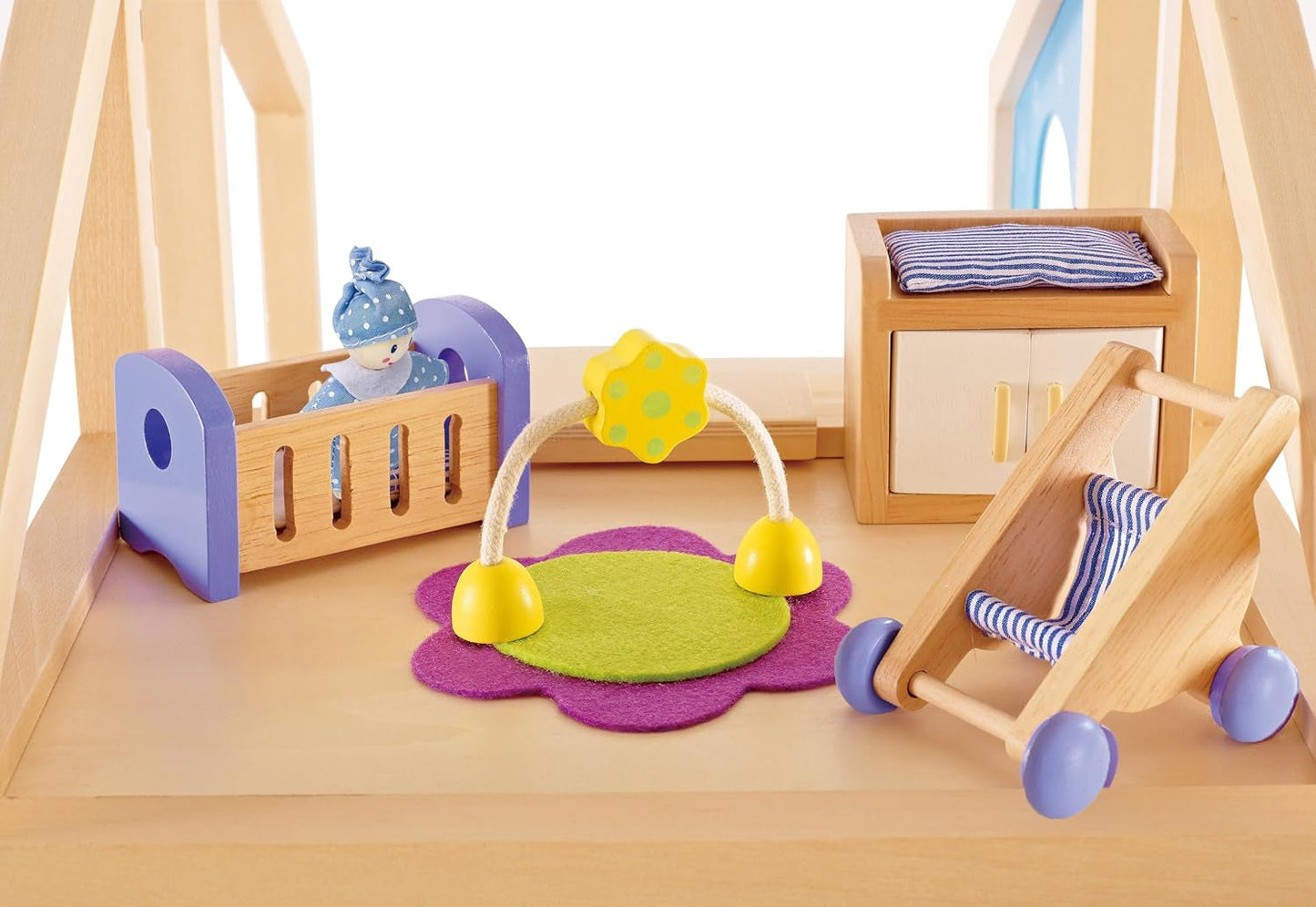 Hape Babyzimmer – Puppenzimmer-Set aus Holz, Babypuppenmöbel, Puppenhauszubehör für Kleinkinder, Miniatur-Babyzimmer mit Schaukel und Zubehör, Rollenspiel für 3-Jährige