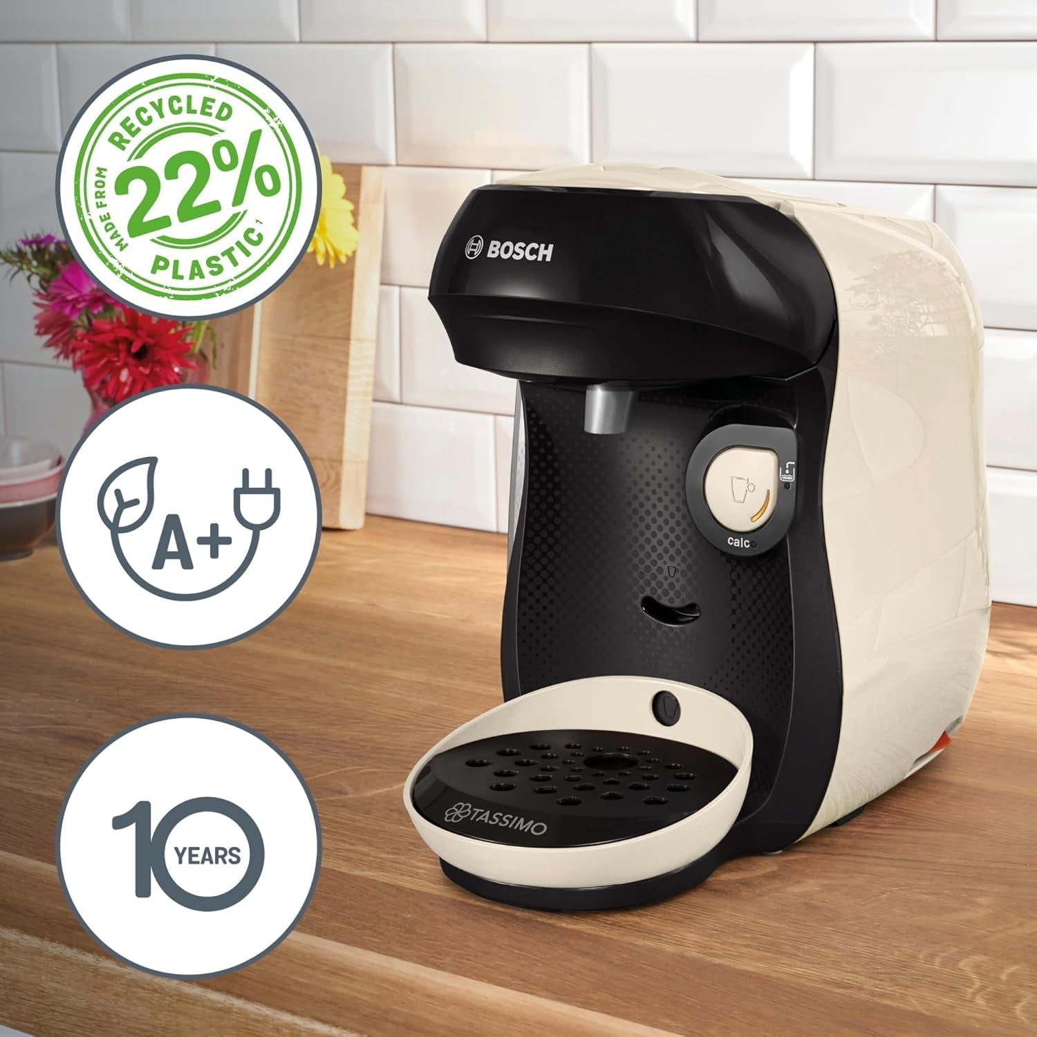 Bosch Tassimo Happy Friendly TAS107E Kapsel-Espressomaschine, 70+ Getränke, für alle Tassen geeignet, Auto-Stop, nachhaltig, perfekte Dosierung, platzsparend, 1400 W, Creme/Schwarz