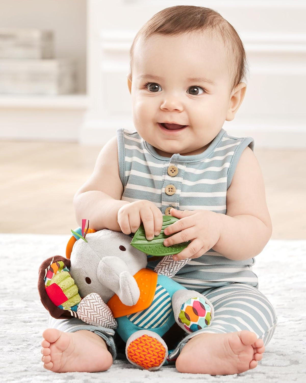 Skip Hop Bandana Buddies Aktivitätsspielzeug, Plüschtier für Babys und Kinder, mehrfarbig, Elefant Babyspielzeug Naty Shop