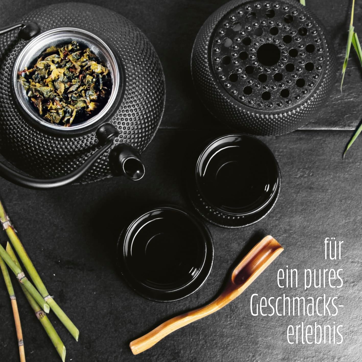 Lumaland 8-teiliges Teeservice | 1,4 Liter Tetsubin-Teekanne aus Gusseisen | Gusseisenheizung | 2 Teetassen und 2 Untertassen | Japanisches Teeservice inklusive Messlöffel aus Bambus und Teesieb aus Edelstahl