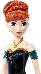 Mattel Disney Frozen Singing Anna Doll – 30-Sekunden-Liedausschnitt, klassisches Schloss-Outfit, abnehmbarer weicher Rock, kämmbares Haar, für Kinder ab 3 Jahren, deutsche Version, HMG41