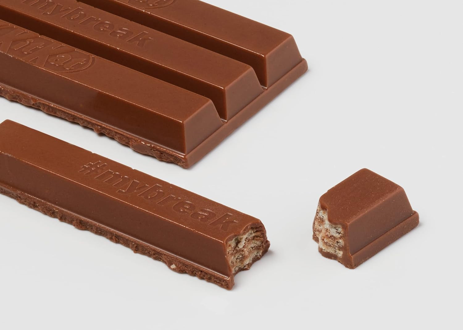 Nestlé Classic Schokoriegel, knusprige Waffelriegel aus Milchschokolade, 48er-Packung (24 x 41,5 g)