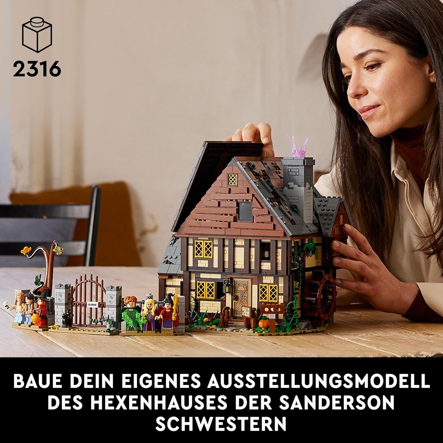 LEGO Ideas Hocus Pocus: Das Hexenhaus-Set der Sanderson Sisters, Sammelset für Erwachsene mit Haus, 6 Minifiguren und Zubehör, weiblichen und männlichen 21341-Bausätzen. Besuchen Sie den LEGO-Store