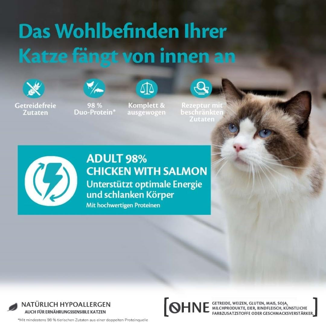Wellness CORE 98 % 12 x 85 g, Huhn und Lachs – Nassfutter für Katzen, dicke Pastete, getreidefrei, natürlich, hypoallergen, proteinreich, reich an Fleisch
