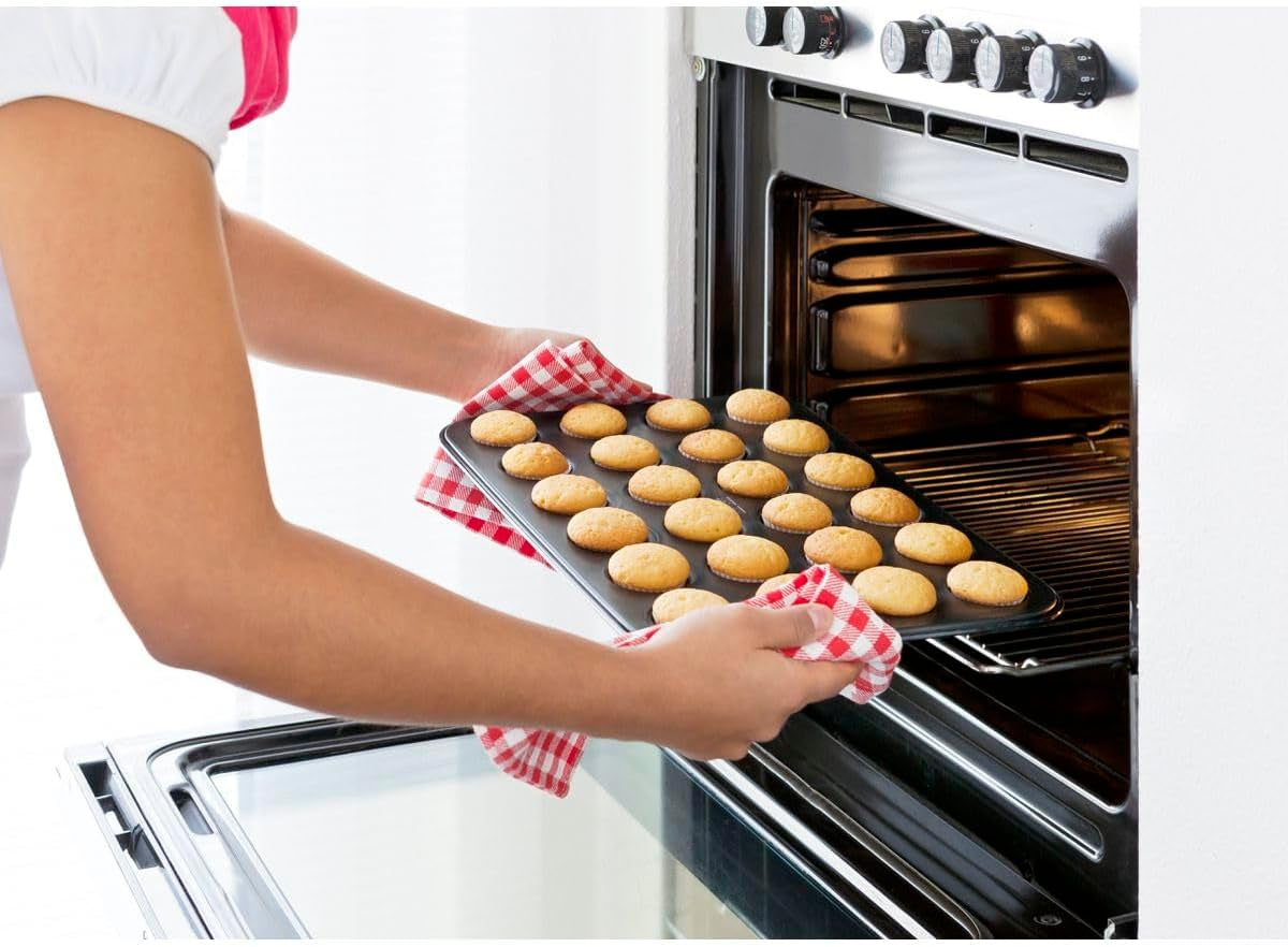Zenker 6541 Black Metallic 24Er Mini-Muffinform – Antihaftbeschichte Für Perfekte Mini-Muffins, Ø 4,5 cm, ​​Made in Germany Formen und Backbleche Naty Shop