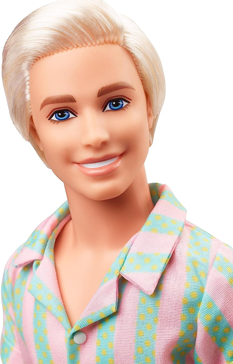 Barbie der Film – Puppe für Filmfans, Ken-Puppe, Sammlerpuppe mit Surfbrett und Turnschuhen, beweglicher Körper, platinblondes Haar, geeignet als Geschenk für 3-jährige Kinder, HPJ97 Naty Shop Dolls