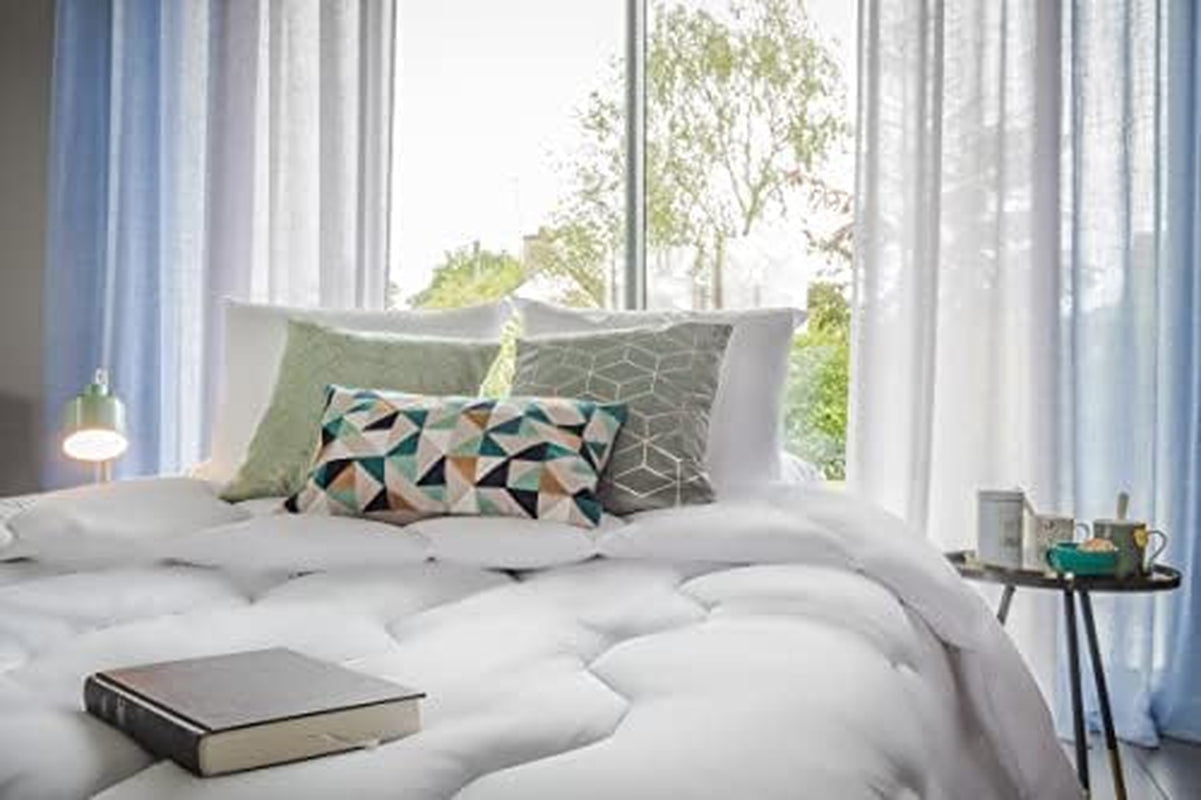 Blanrève – Aerelle Blue Duvet – Ultraweich – flauschig und bequem – für Doppelbetten – ökologisch – Komfortfaser, die gut für die Ozeane ist 240 x 220 cm Bettdecken und Steppdecken Naty Shop