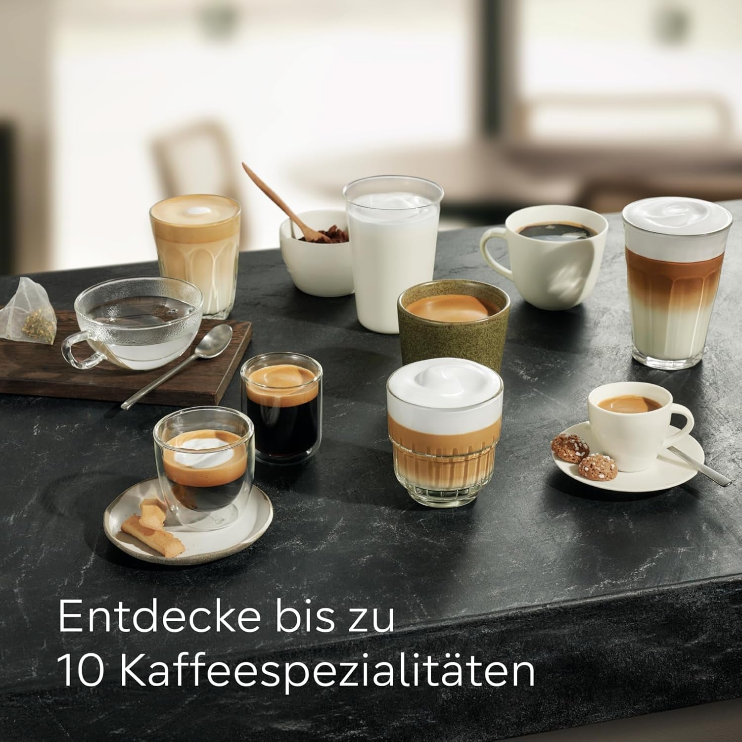 Siemens EQ500 Espressovollautomat TQ513D01, viele Kaffeespezialitäten, Milchaufschäumer, integrierter Milchbehälter, automatische Dampfreinigung, 1500 W, Natural Light Silver/Piano Black