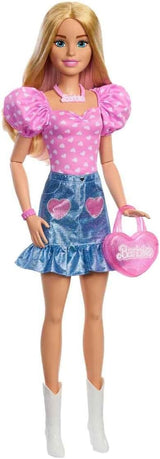 Modische Barbie-Puppe, 71 cm, blond, mit abnehmbarer Kleidung, rosa Oberteil, Jeansrock, Cowboystiefeln, Halskette und Handtasche HYT84