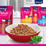 Vitakraft Poésie Classique, Nassfutter für Katzen, Katzenfutter in Soße, mit Huhn, mit Truthahn, mit Rindfleisch, mit Lachs, ohne Zuckerzusatz und Getreide (1 Packung à 12 x 85g)