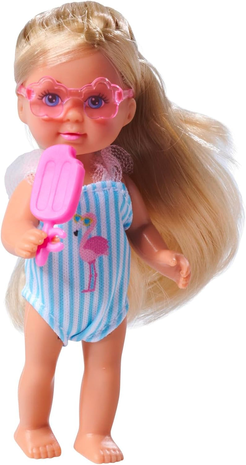 Simba Evi Love Travel, 2 verschiedene Modelle, es wird nur EIN Artikel geliefert, Puppe in einem Rollkoffer, trägt einen Badeanzug mit Rüschen, inklusive Sonnenbrille und Eiscreme, 12 cm, ab 3 Jahren