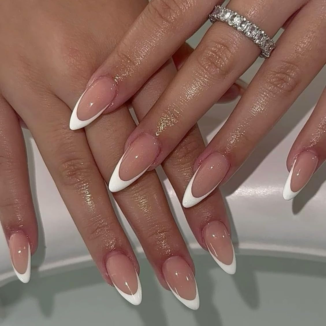 Lange French Tips Gold Glitzer Kleber auf langen quadratischen Nägeln Glitzer French Tip Falsche Nägel Set Quadratische künstliche Nägel für Frauen 24 Stück