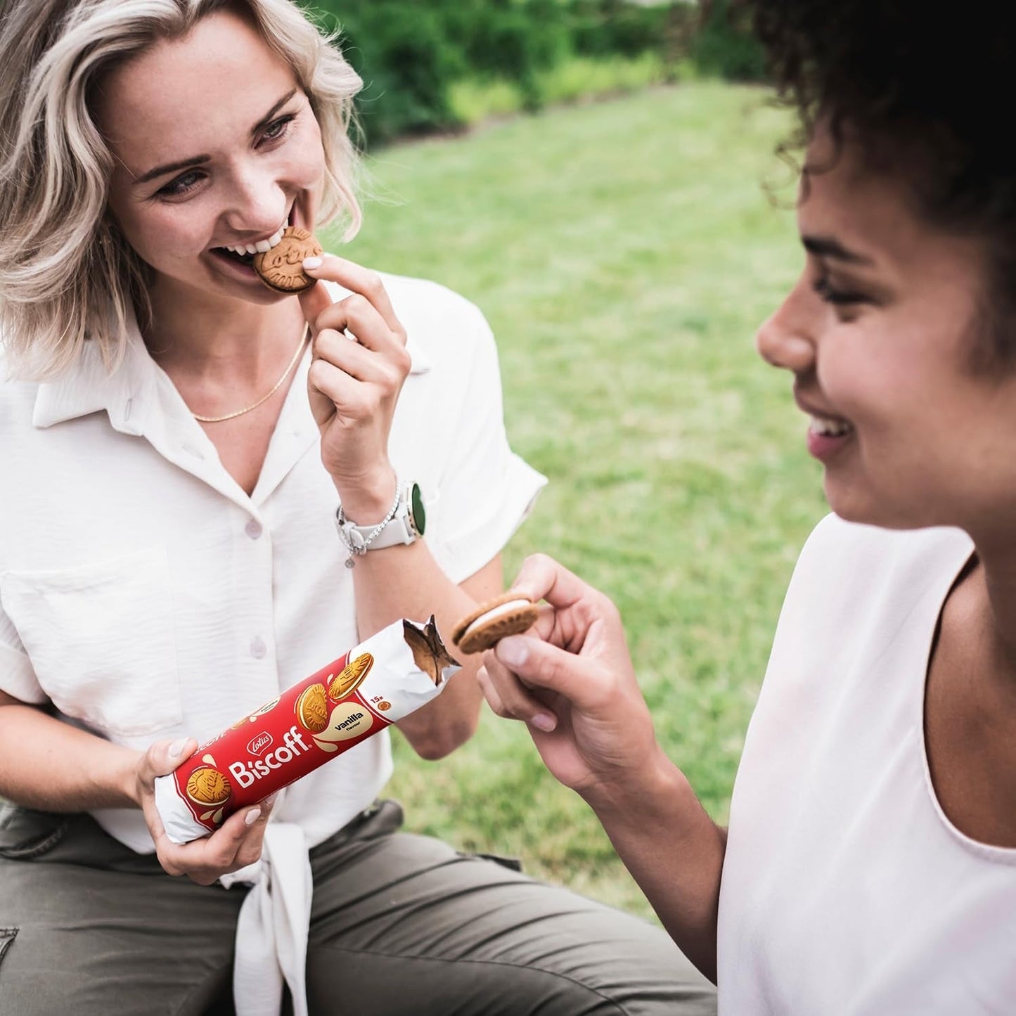 Lotus Biscoff | Doppelte Kekse-Sortenpackung | 3 Sorten | 2 Pakete pro Sorte | 15 Doppelkekse pro Packung | Inhaltsstoffe natürlichen Ursprungs | Keine Farbstoffe | 6 x 150g | 900g