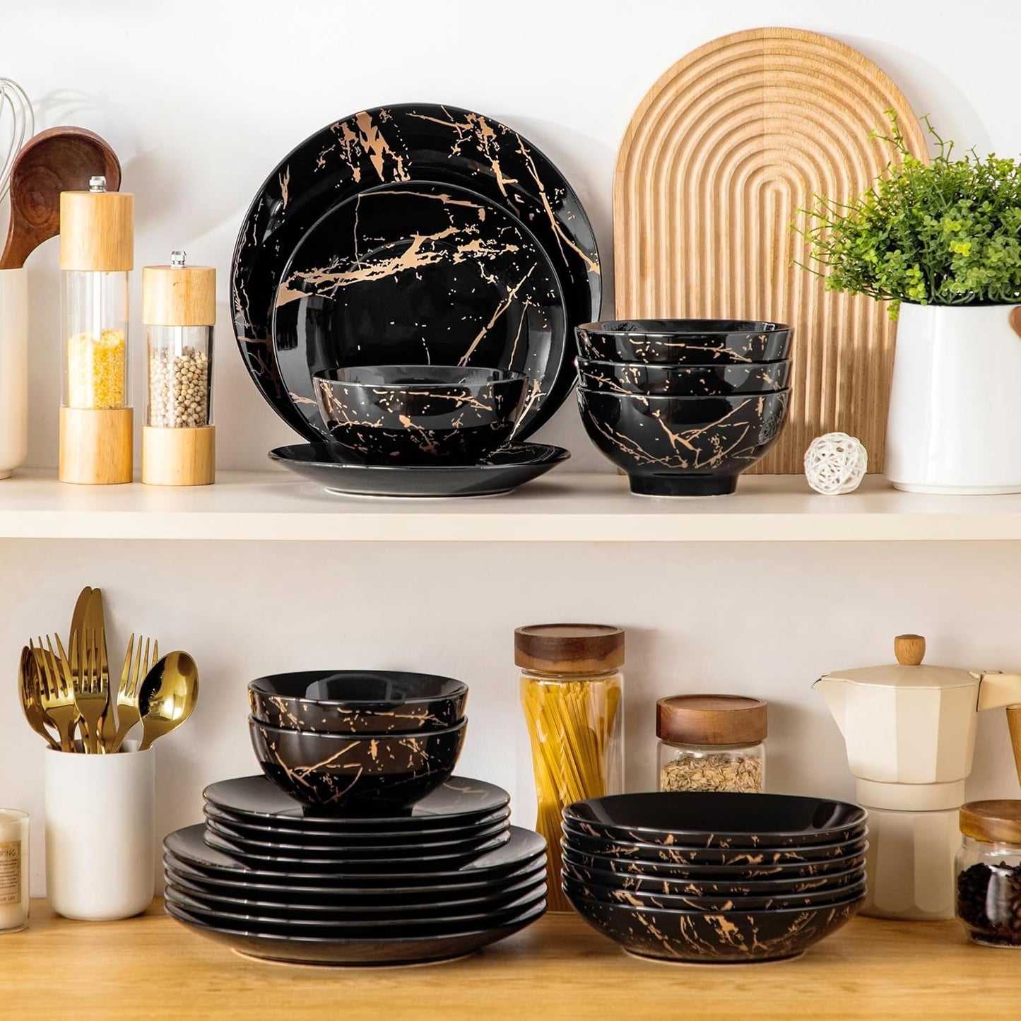 LOVECASA Daphne-Serie Porzellan-Geschirrset SWEET, 24-teiliges Kombinationsset, goldene Design-Speiseteller, Dessertteller, Müslischalen und Speiseteller für 6 Personen
