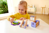 Hape Babyzimmer – Puppenzimmer-Set aus Holz, Babypuppenmöbel, Puppenhauszubehör für Kleinkinder, Miniatur-Babyzimmer mit Schaukel und Zubehör, Rollenspiel für 3-Jährige
