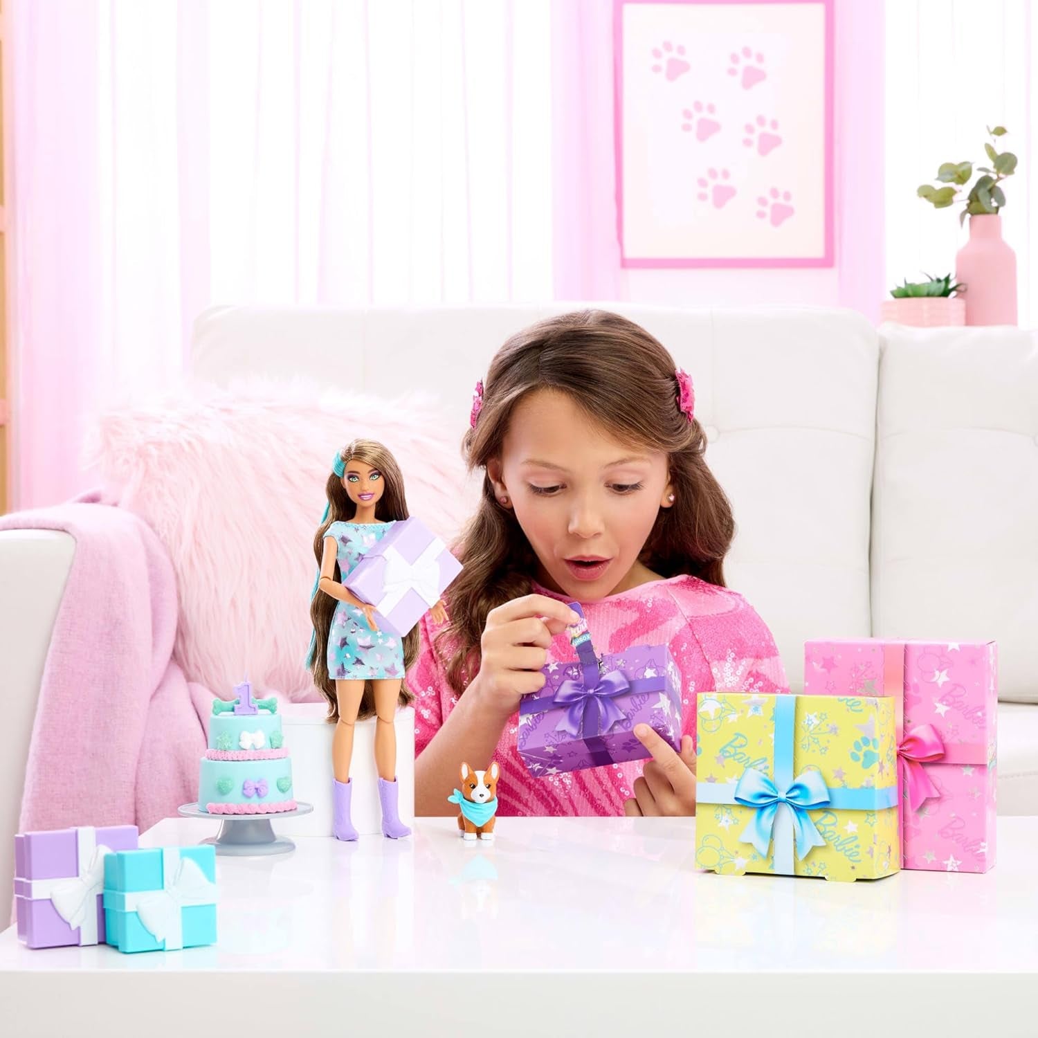 Barbie-Party-Puppe ausgepackt und Zubehör, Geburtstags-Haustier-Serie, 10 Überraschungs-Party-Stern-Set, inklusive Farbwechseleffekt und Kuchendekorationen JFG72