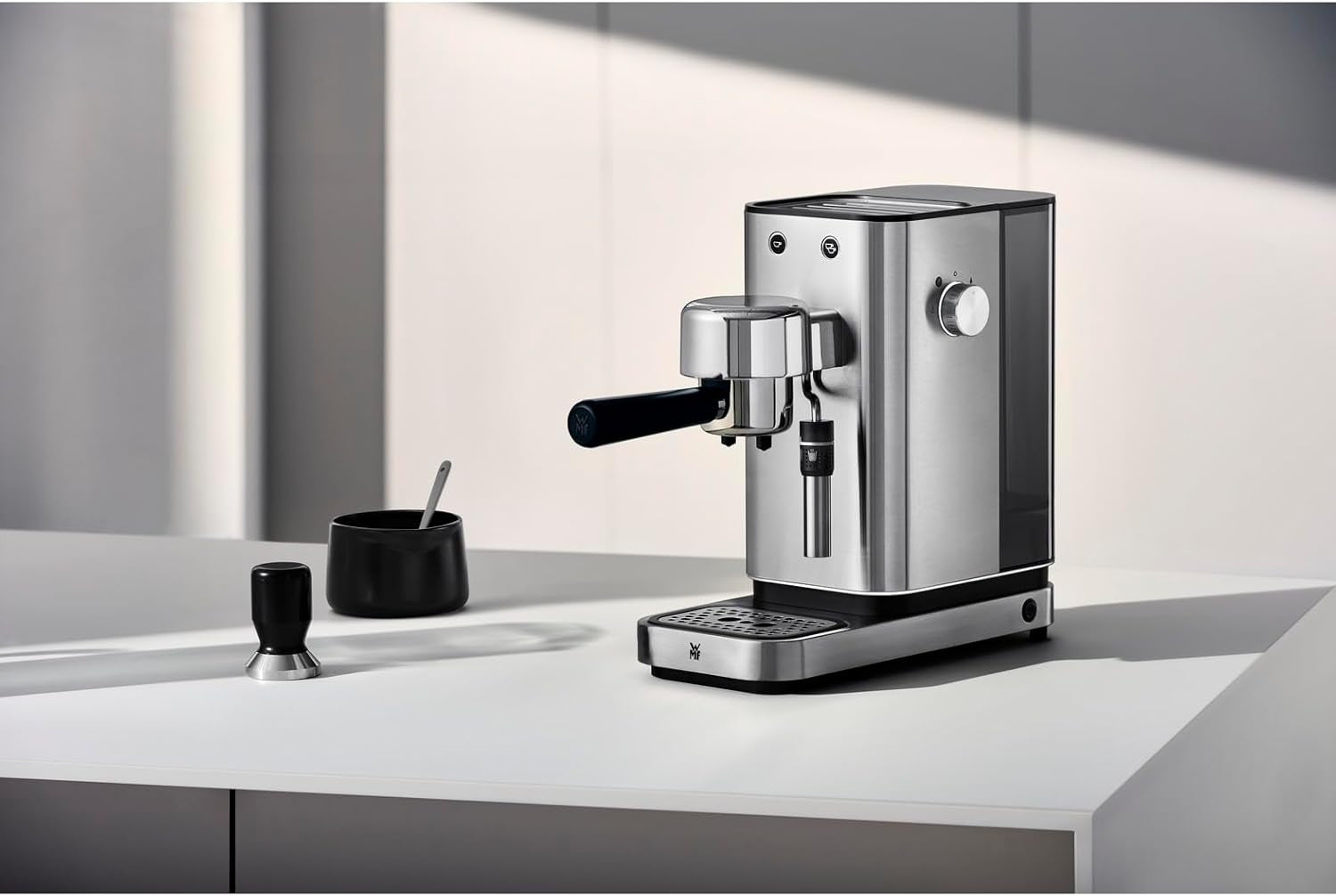 WMF Lumero Espressomaschine, Siebträger, 1400 Watt, Siebträger, 3 Einsätze, für 1-2 Espressotassen, auch für Kapseln, 15 bar, Tassenhalter, Milchaufschäumer, Edelstahl matt