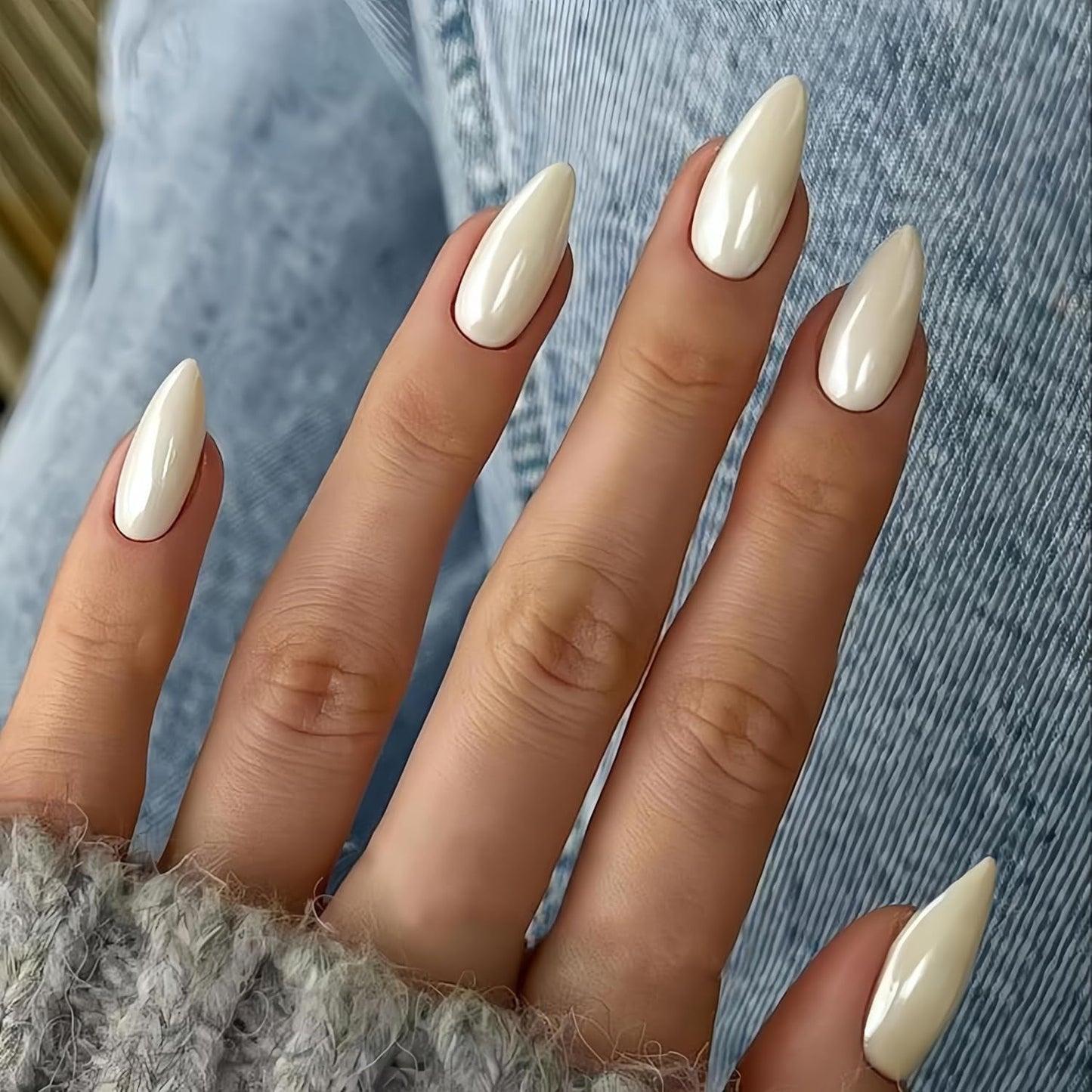 Selbstklebende Chromnägel – mittlerer mandelbrauner Glitzer, zum Aufkleben auf die Nägel, glitzernde künstliche Nägel, zum Aufkleben auf künstliche Nägel, glasierte Acrylnägel für Frauen, 24 Stück