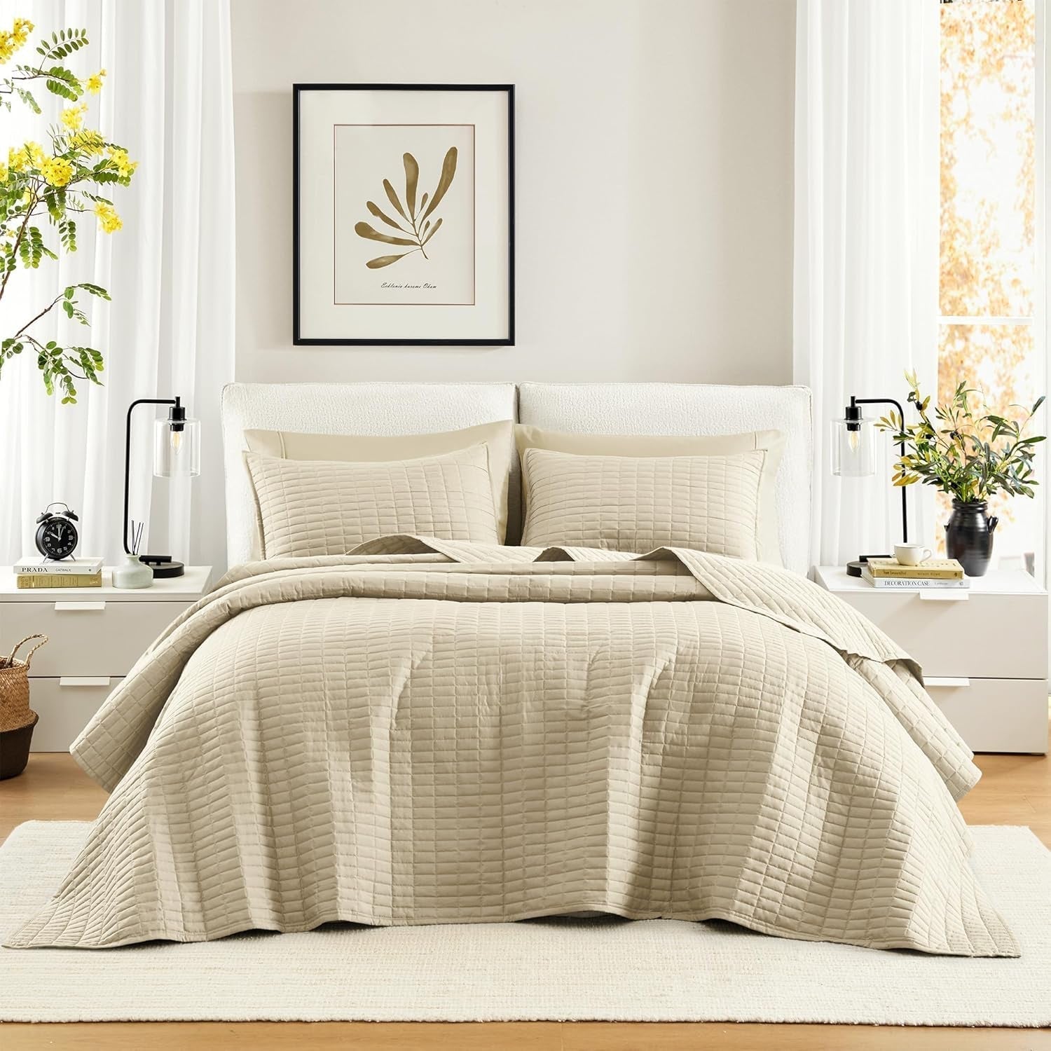 Comfort Spaces Kienna Steppdecken-Set, luxuriöse Doppelstich-Sommerdecke, leichte, weiche Ganzjahresbettwäsche, passender Kissenbezug, weiß, Decke für King-Size-Betten (264,2 x 228,6 cm), Naty Shop Quilts & Quilts, elfenbeinfarben, King-Size-Größe