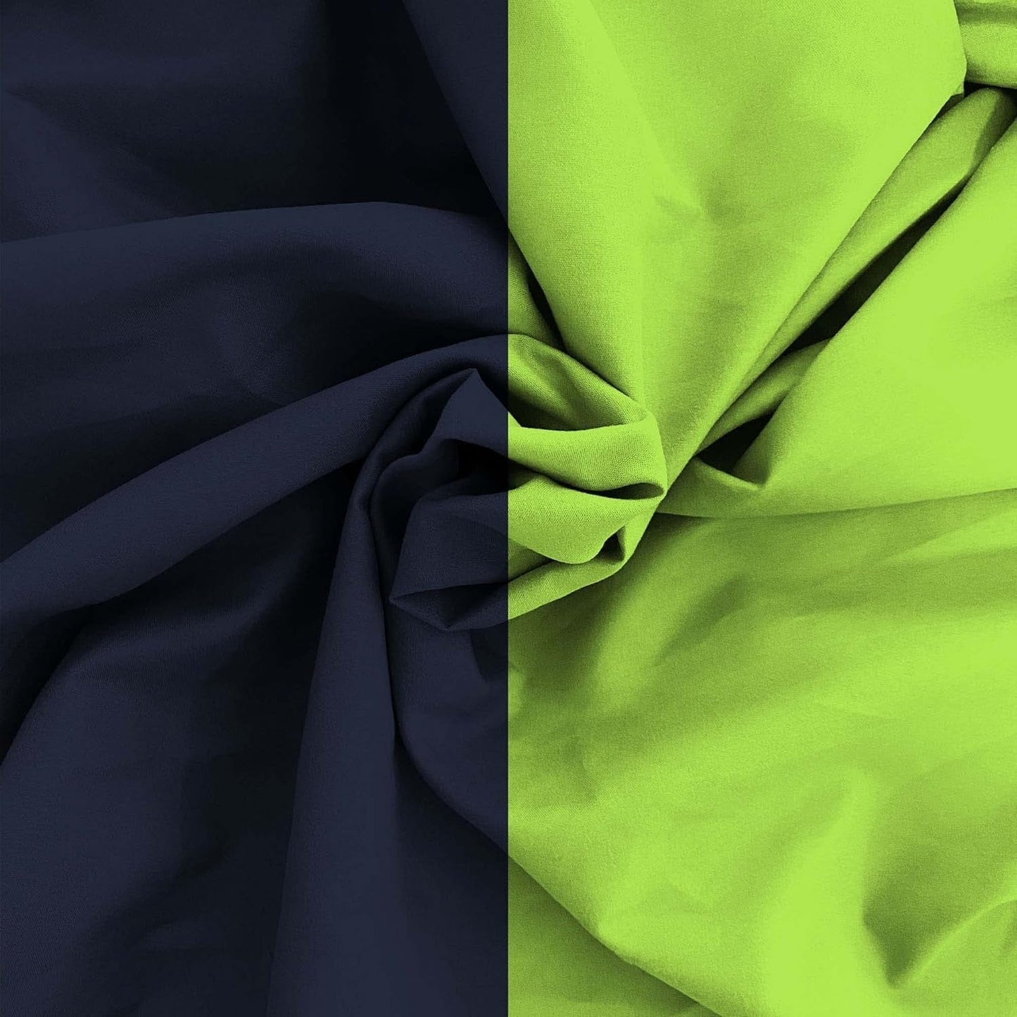 Elegante Steppdecke für ein Doppelbett, 260 x 270 cm, Dunkelblau/Apfelgrün. Betten und Steppdecken. Besuchen Sie den Italian Bed Linen-Store