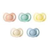 Nuby – Set mit 5 kieferorthopädischen Schnullern und Schnullern aus weichem Silikon | 3 Modelle für Tag und Nacht | 2 Modelle, die im Dunkeln leuchten | BPA-frei | Brustähnliche Form | Für 18-36 Monate