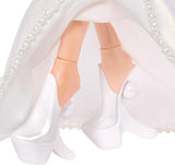 Bratz Holidayz Frosty Nightz – Chloe Doll (Collector's Edition) mit echten Outfits und Accessoires
