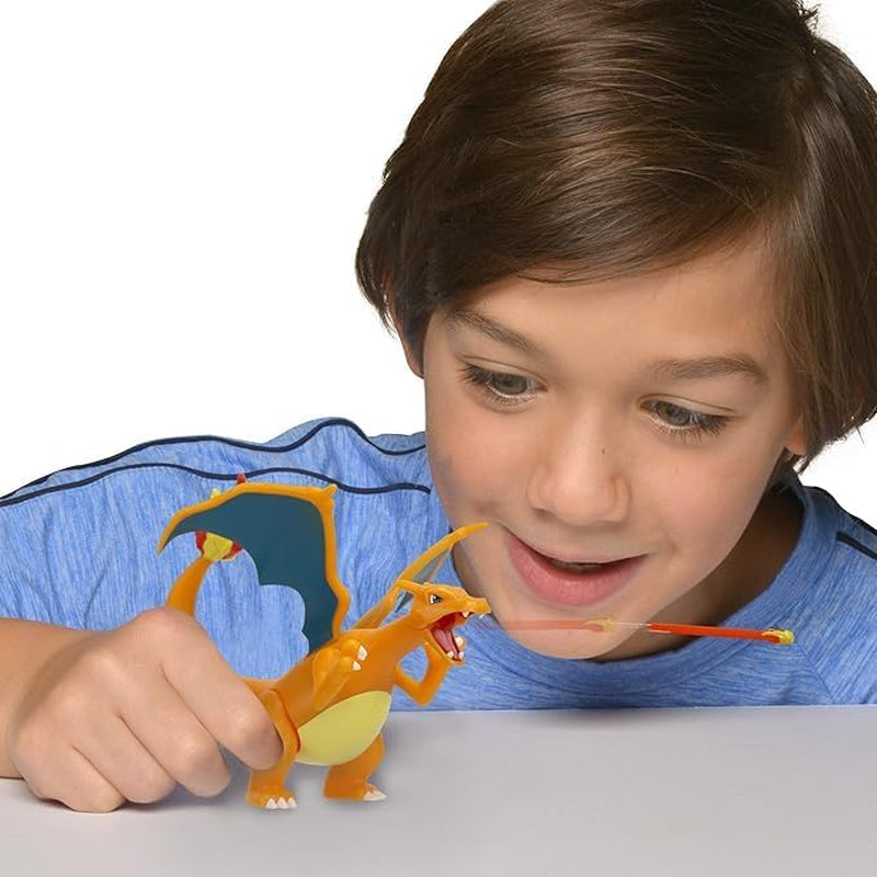 Pokémon PKW0368 – Battle Feature Figure – Glurak Offizielle bewegliche Figur 11,5 cm Actionfiguren Naty Shop