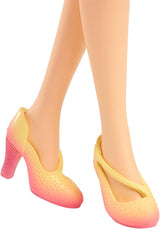 Mattel Wicked Glinda Modepuppe und Zubehör mit blonden Haaren, verschiedenen möglichen Posen und abnehmbarem Ballkleid-Look, HXT63