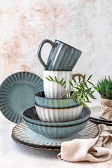 MÄSER 931966 Tafelservice der Confino-Serie für 4 Personen, moderner Vintage-Look, Frühstücksset aus Keramik, 12-teilig, Petrol mit schwarzen Akzenten, Steingut