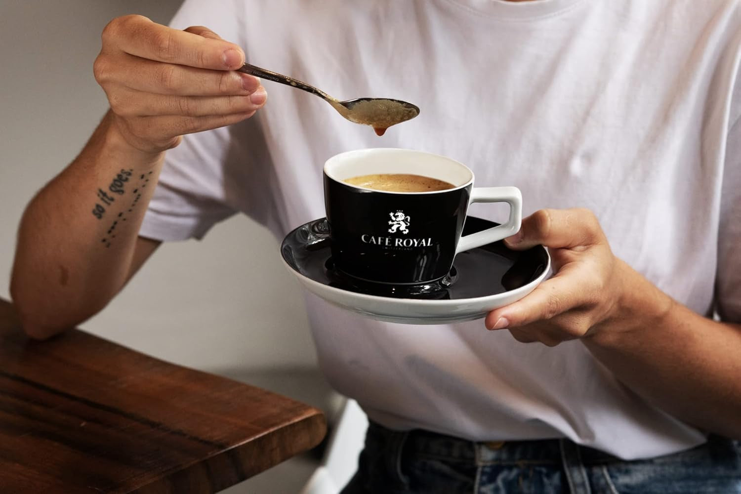 Café Royal Espresso Decaffeinato 36 Kapseln für Nespresso Kaffeemaschine – 5/10 Intensität – UTZ-zertifiziert Kaffeekapseln aus Aluminium (Packung mit 2)